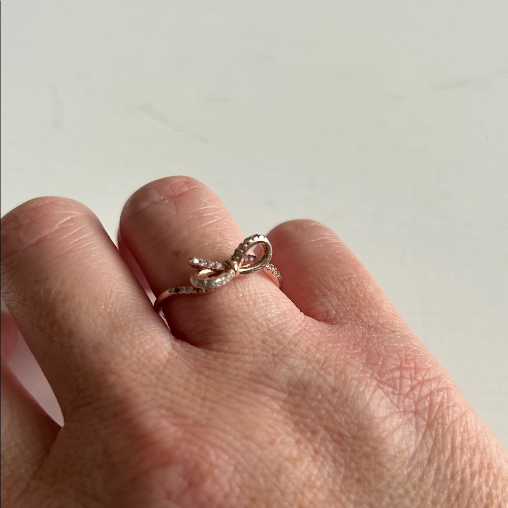 Rose gold rhinestone Bow Ring